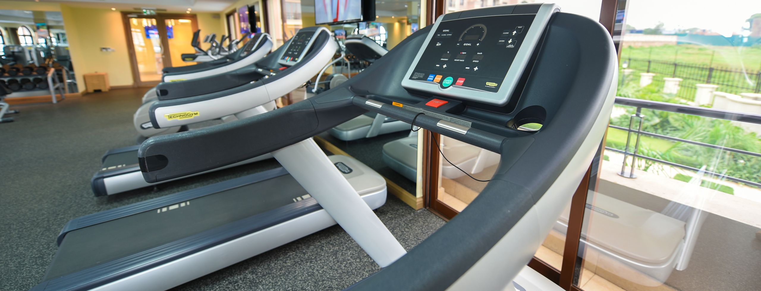 Services Gym 3 running